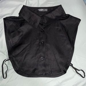 SHEIN Curve Collar Bib Dickie